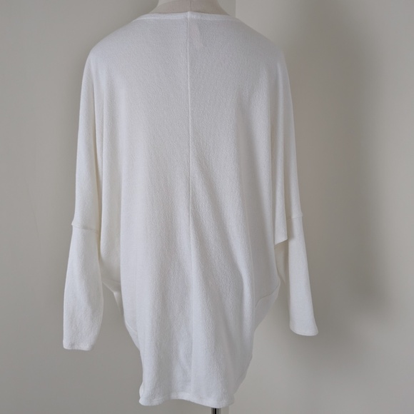 Audrey White Top 3/4 Sleeve Boat Neckline Dollman Sleeve - Picture 4 of 7